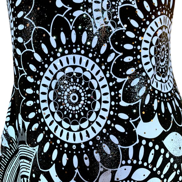 FRANK LYMAN - Black and White mandala floral sleeveless Top - Size 12 - Picture 5 of 10